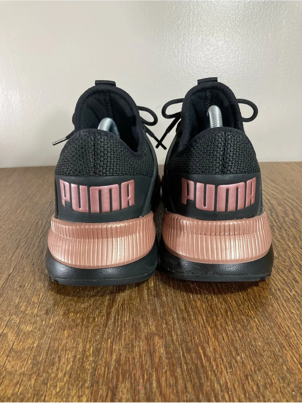 Puma Pacer Future Lux Lace Up Sneaker Women’s Size 11 Black/Rose Gold